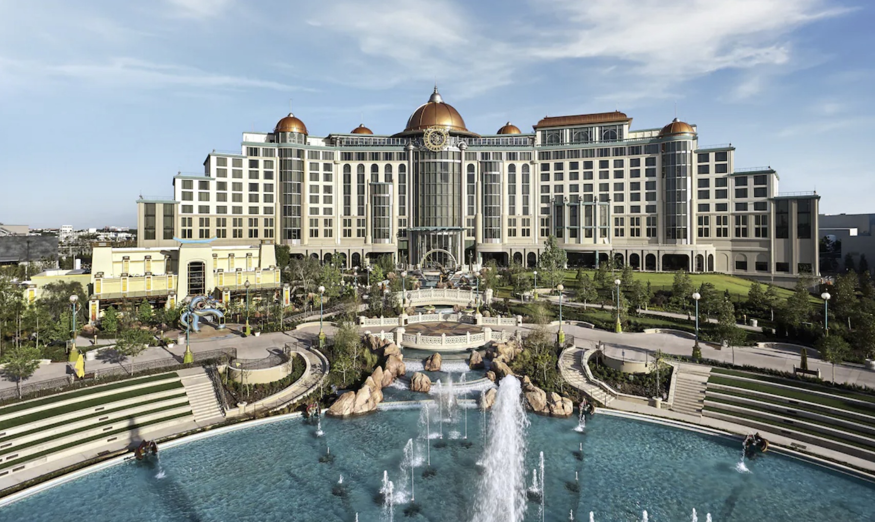 Universal Helios Grand Hotel