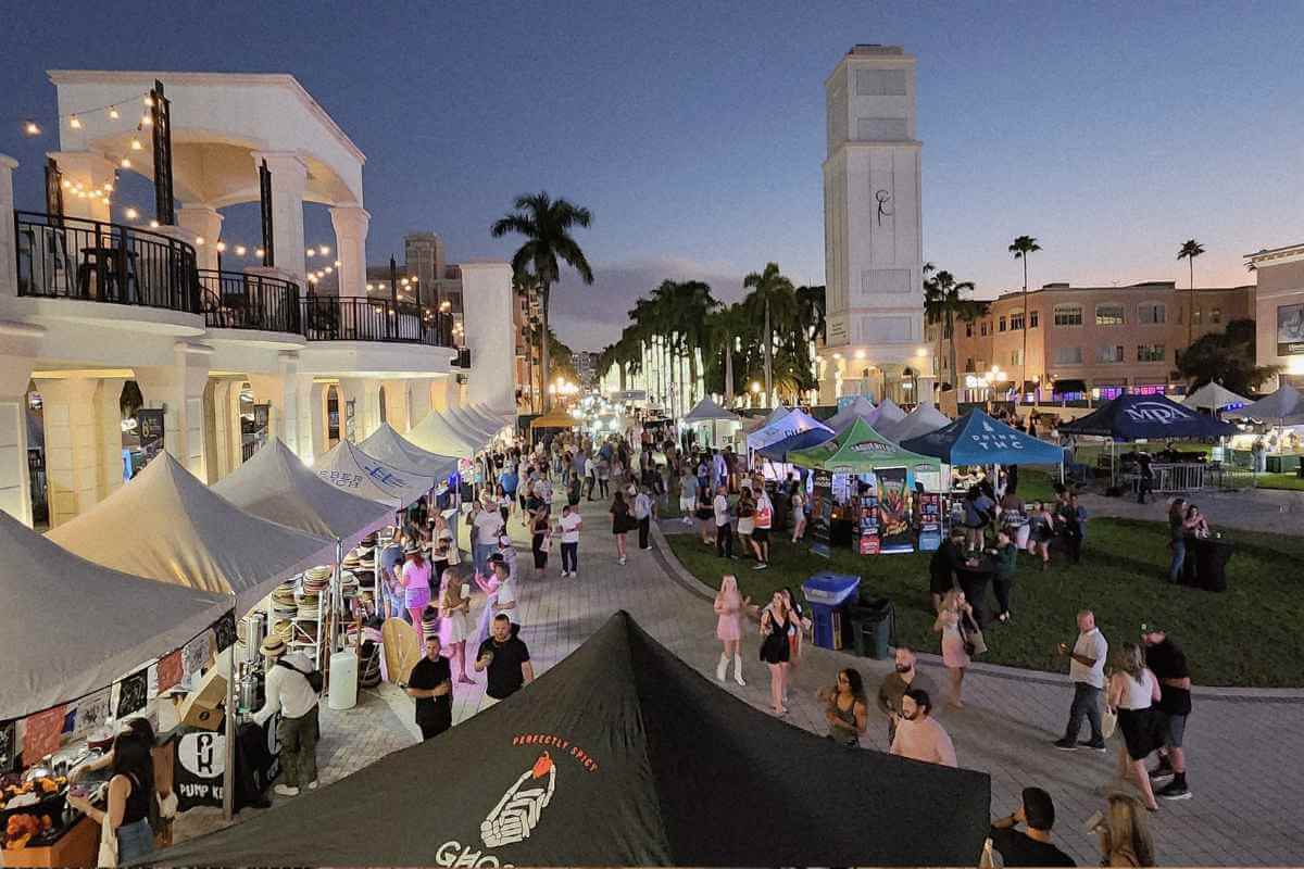 Mizner Park Amphitheater lawn